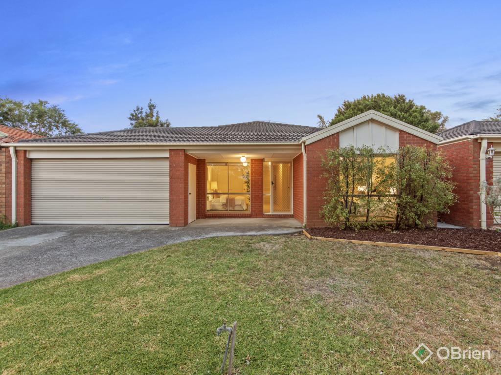 35 Blake St, Berwick, VIC 3806