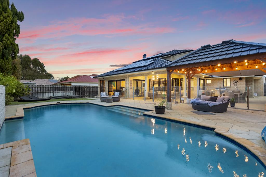 8 Anacapri Rd, Hillarys, WA 6025