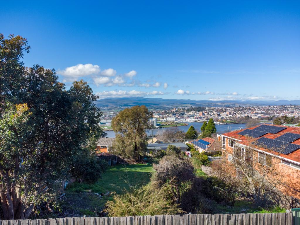 34 OSBORNE AVE, TREVALLYN, TAS 7250