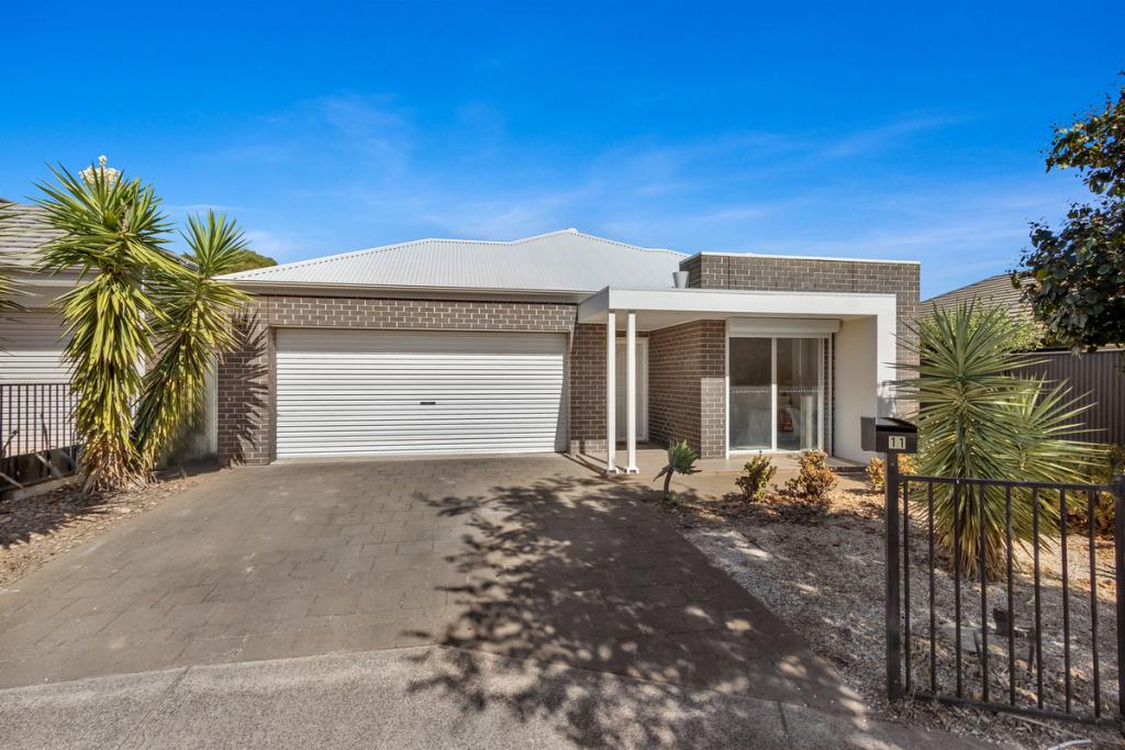 11 Edwin St, Blakeview, SA 5114