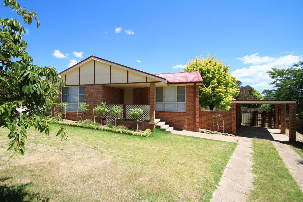 11 Crinoline St, Orange, NSW 2800