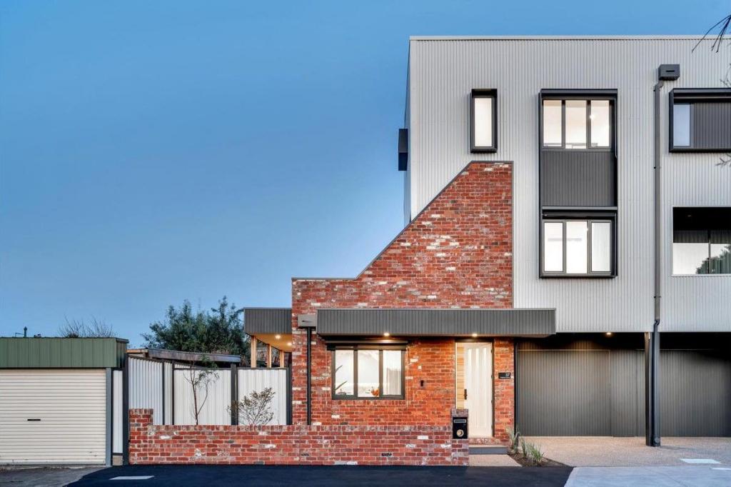 37 Fitzgibbon Ave, Brunswick West, VIC 3055