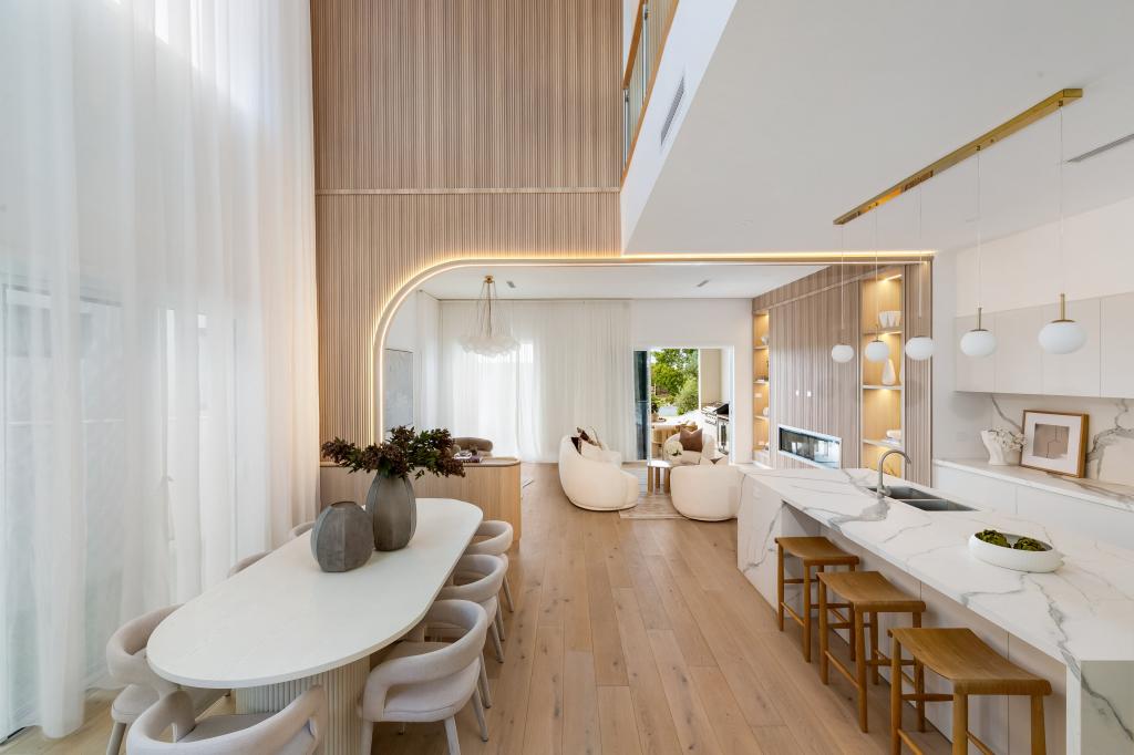 11 EARNSHAW ST, GLADESVILLE, NSW 2111