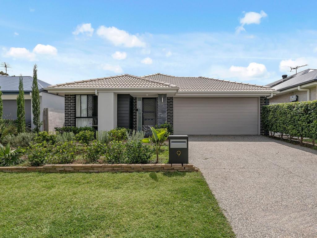 9 SUNRAY PDE, GRIFFIN, QLD 4503