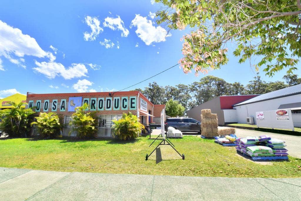 40 Rene St, Noosaville, QLD 4566