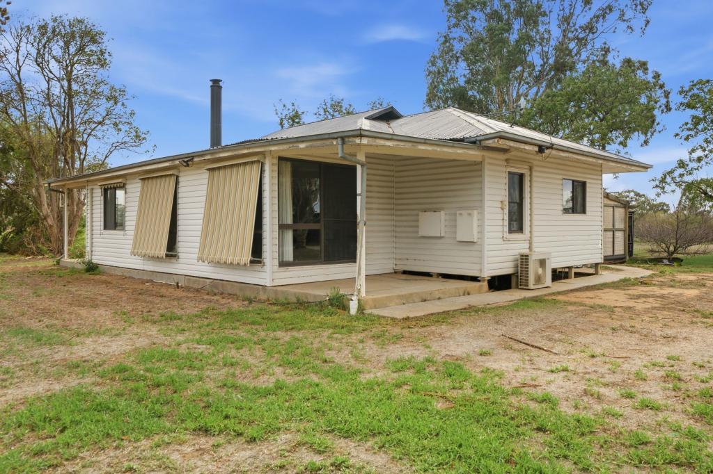 41 Singapore Rd, Yarroweyah, VIC 3644