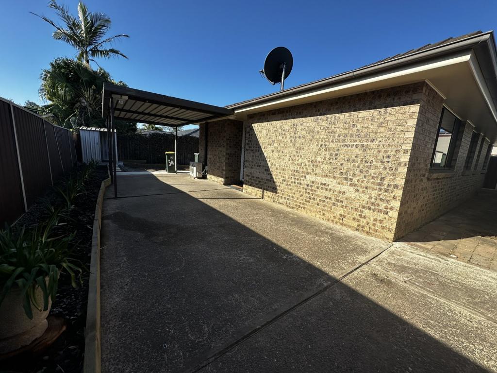 3a Paisley Cl, St Andrews, NSW 2566