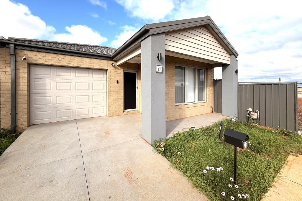 23 Everlasting Bvd, Strathtulloh, VIC 3338