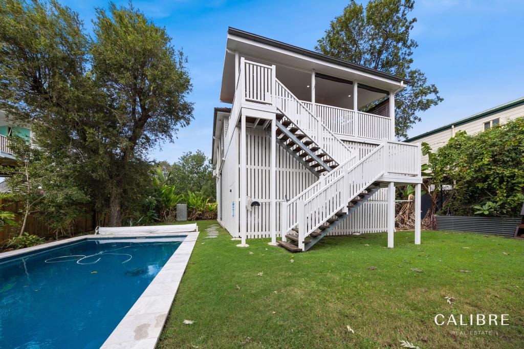 6 Logan Ave, Oxley, QLD 4075