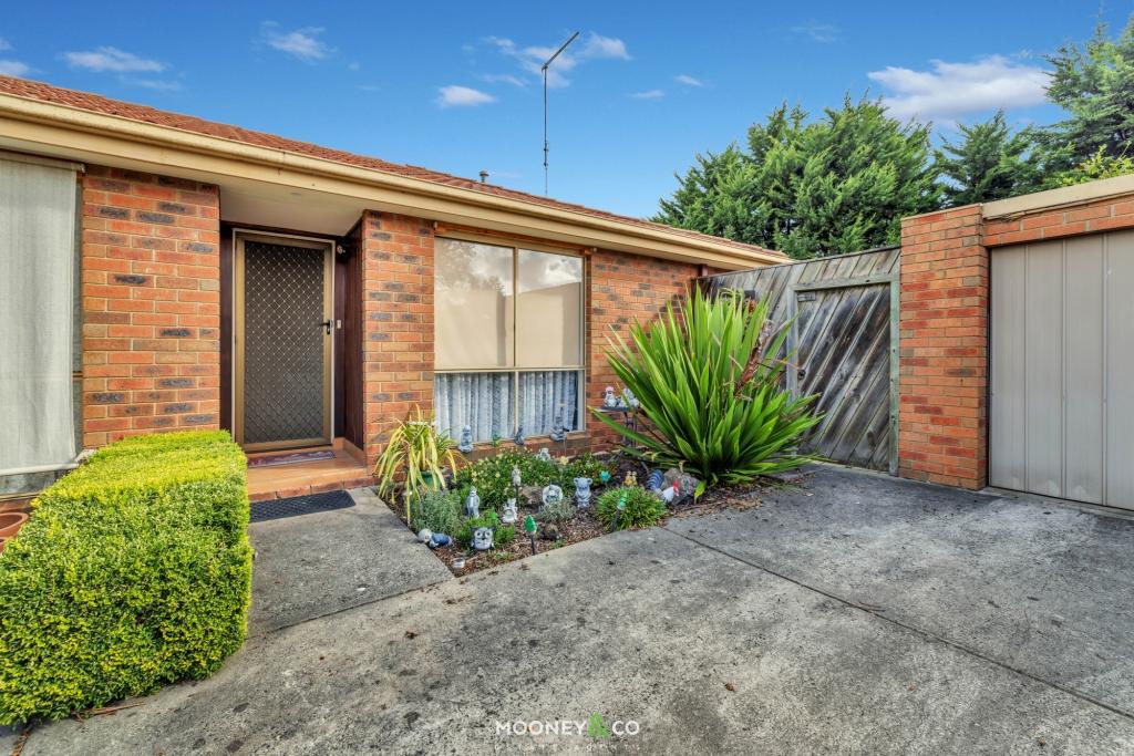 2/7 Rosalie Ave, Cranbourne, VIC 3977