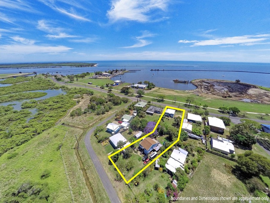 40 Harbour Esp, Burnett Heads, QLD 4670