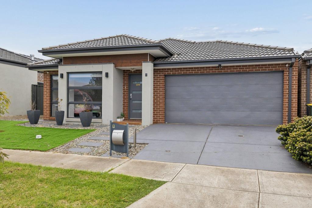9 CONSTANCE ST, WERRIBEE, VIC 3030