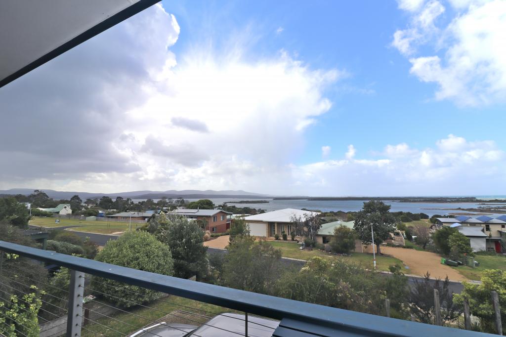 12 Raheen Dr, Mallacoota, VIC 3892