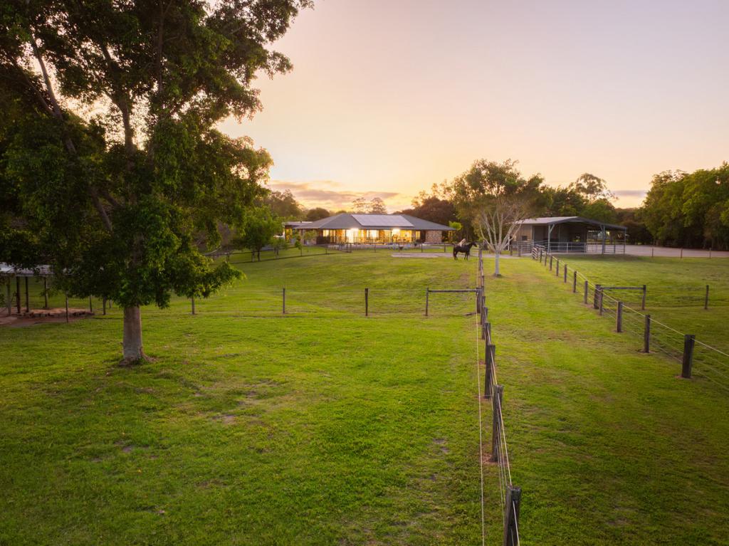 137 Old Gympie Rd, Mooloolah Valley, QLD 4553