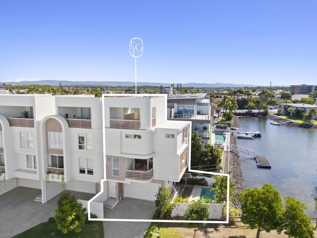 4/31 Madang Cres, Runaway Bay, QLD 4216