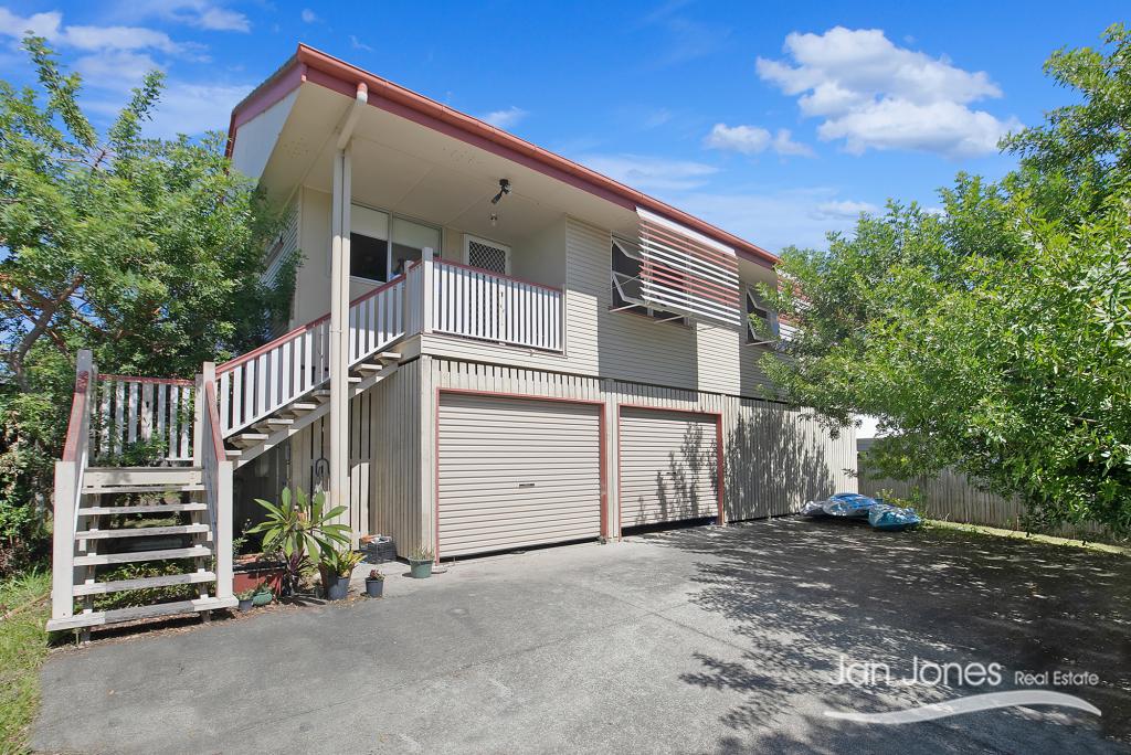 8a Palmtree Ave, Scarborough, QLD 4020