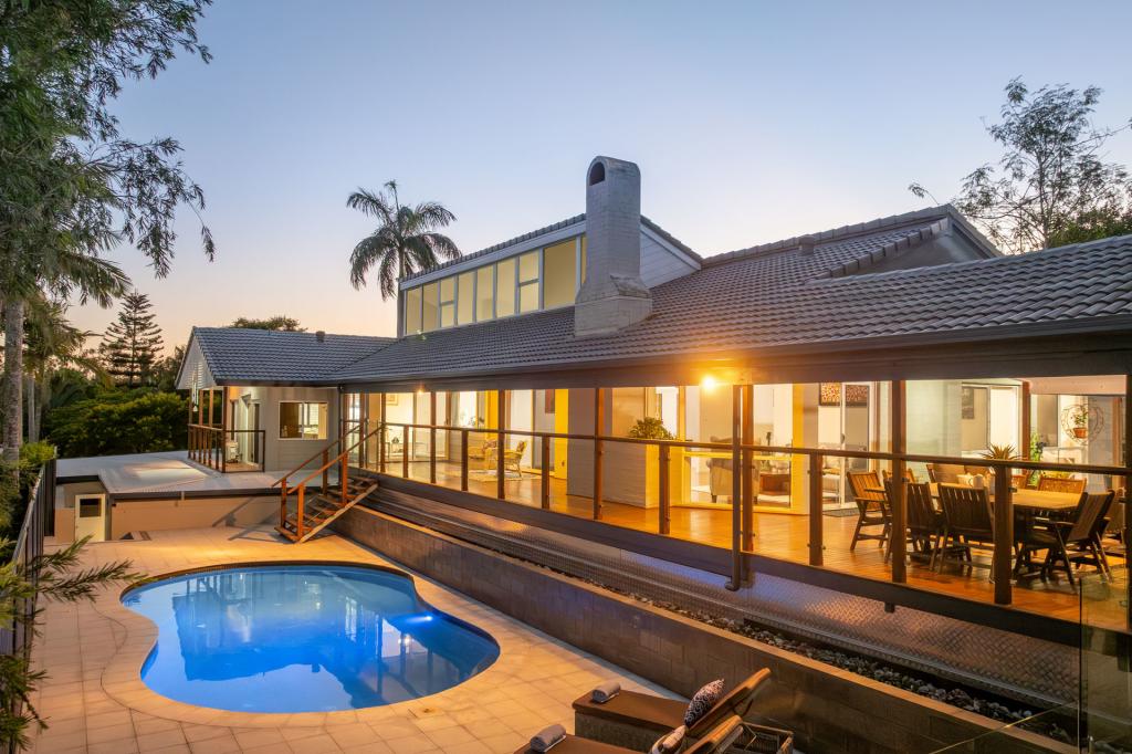 10 Tuckett St, Kenmore Hills, QLD 4069