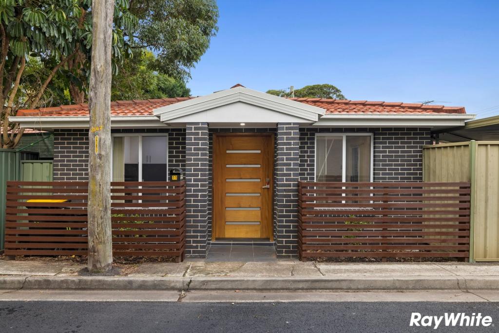 11 Moxhams Rd, Northmead, NSW 2152