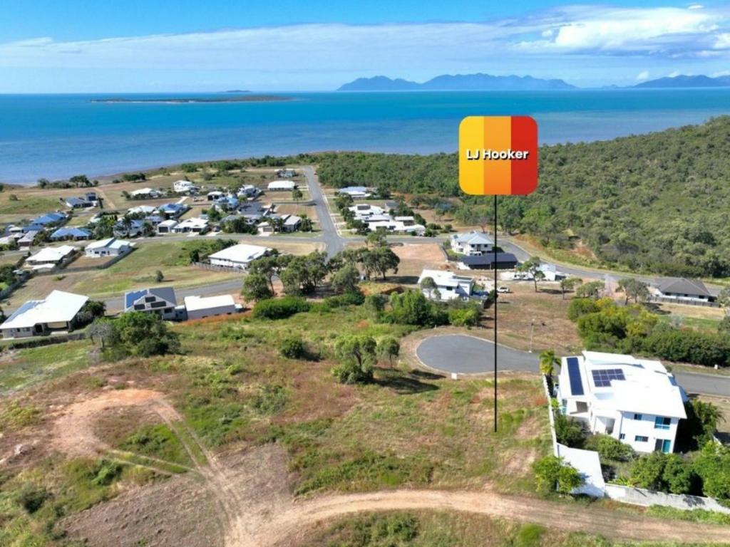 25 Grandview Tce, Bowen, QLD 4805