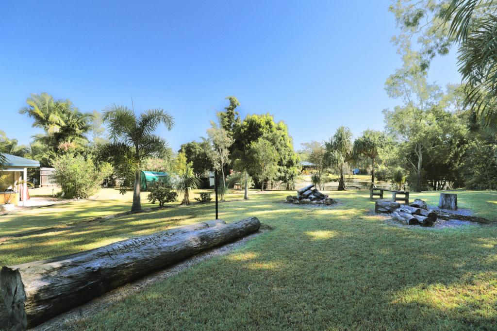 5-7 Reef Cl, Toogoom, QLD 4655