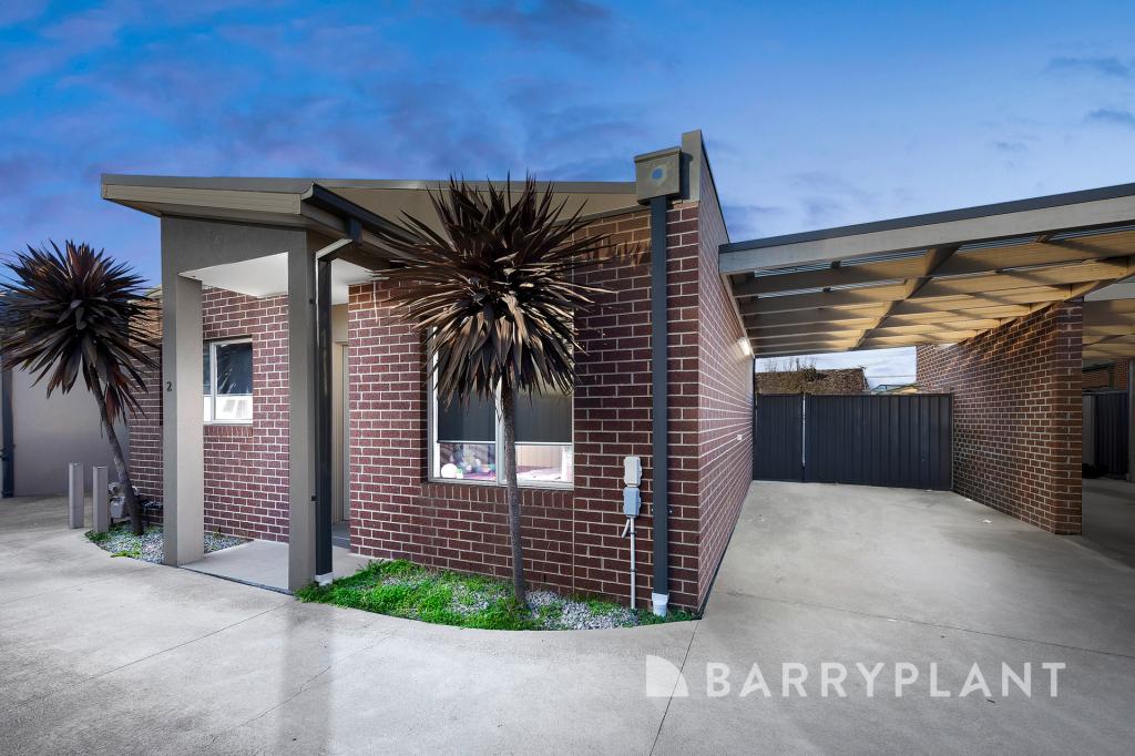 2/33 HENRY ST, ST ALBANS, VIC 3021