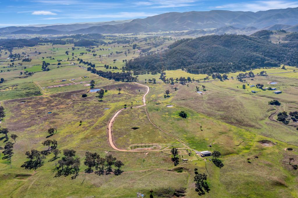 690 Queens Pinch Rd, Windeyer, NSW 2850