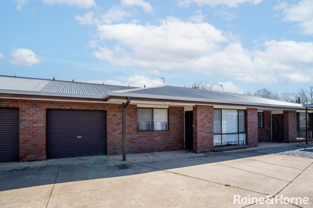 2/11 Lampe Ave, Wagga Wagga, NSW 2650