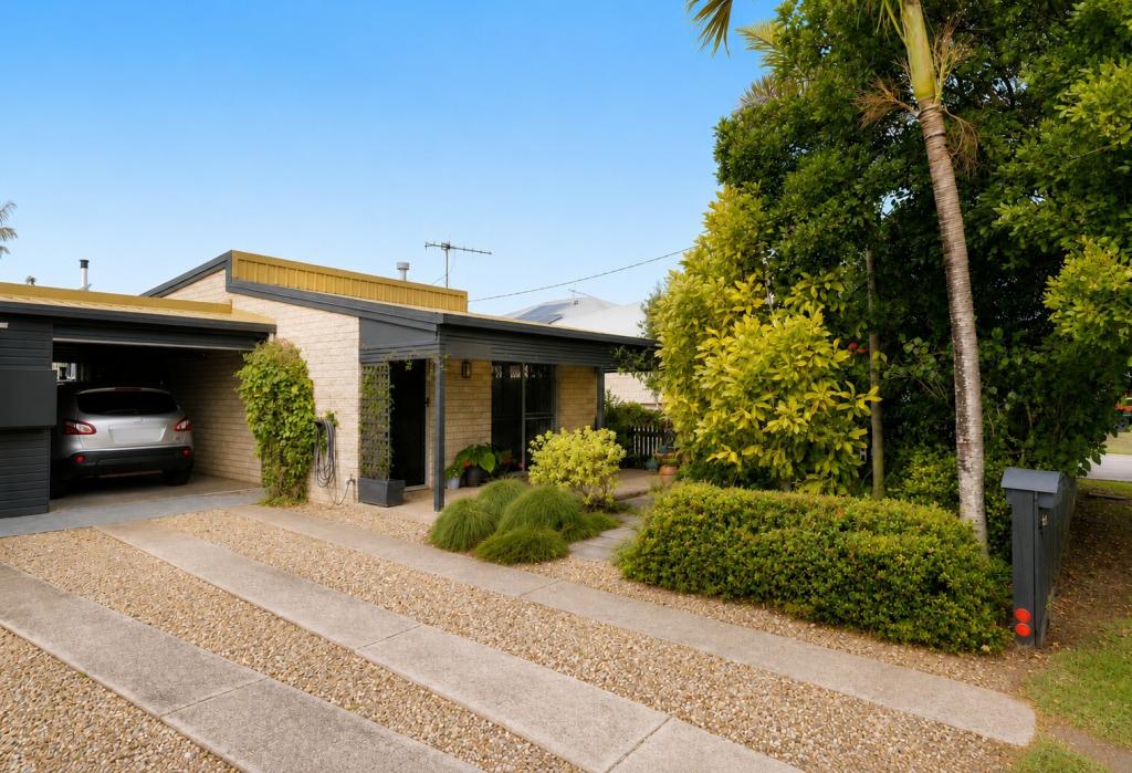 2/80 Burnett Heads Rd, Burnett Heads, QLD 4670