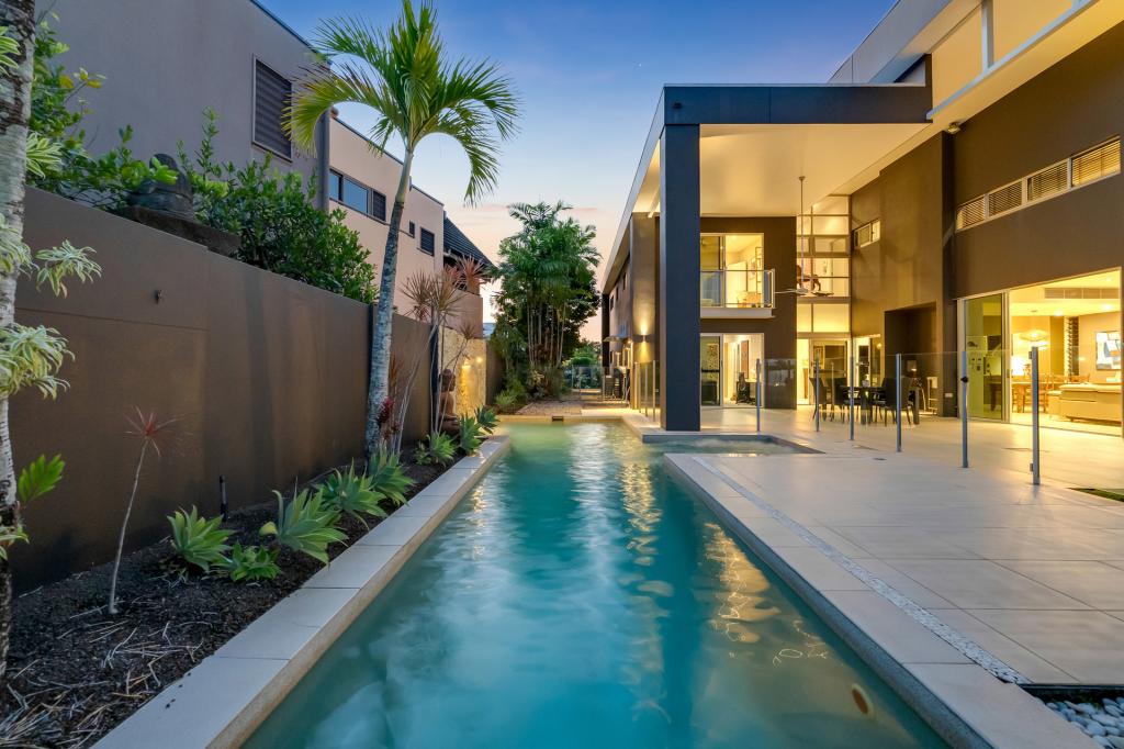 8 Lagoon Dr, Trinity Beach, QLD 4879