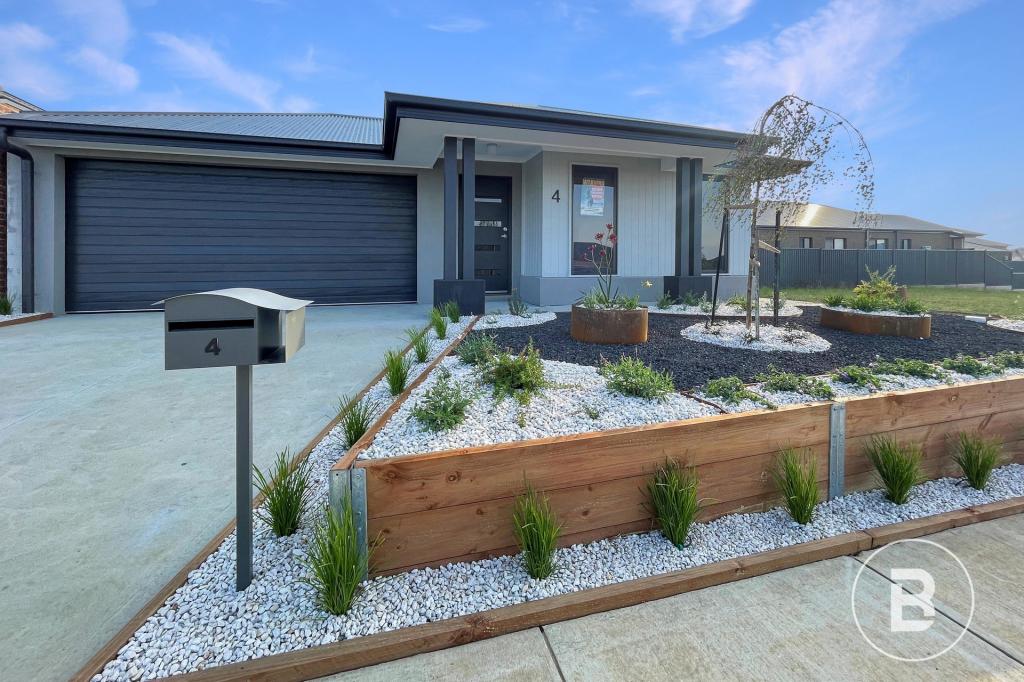 4 Hawk St, Winter Valley, VIC 3358