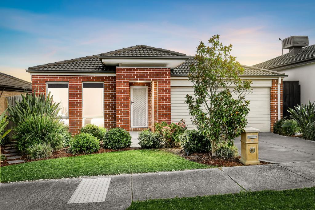 16 Windermere Pde, Doreen, VIC 3754