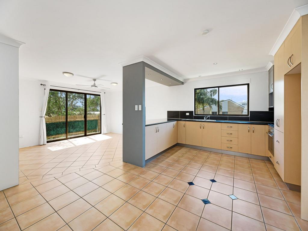 4/39 Goonawarra Dr, Mooloolaba, QLD 4557