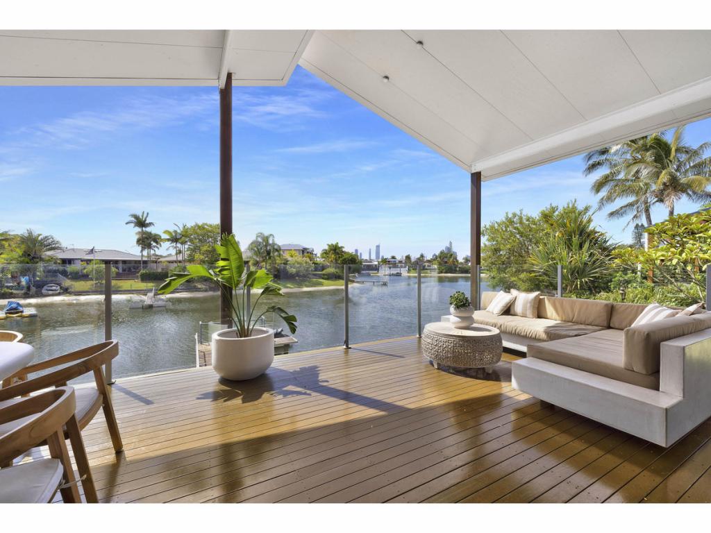 73 Hooker Bvd, Broadbeach Waters, QLD 4218