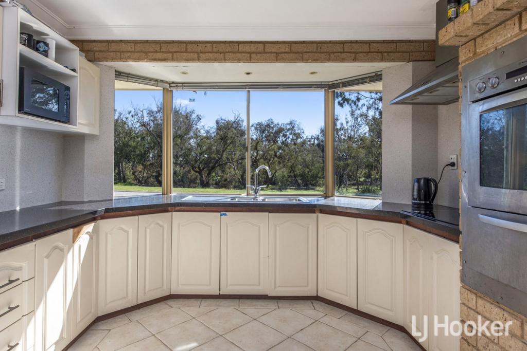 4 Correas St, North Yunderup, WA 6208