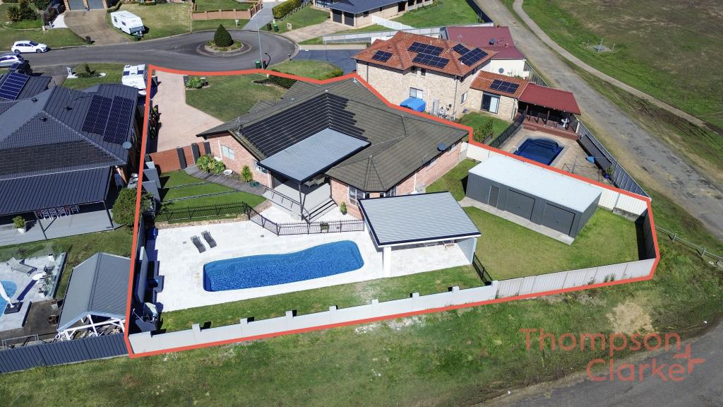 33 Avard Cl, Thornton, NSW 2322