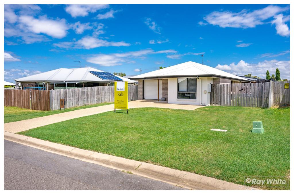 10 Graduate Pde, Norman Gardens, QLD 4701