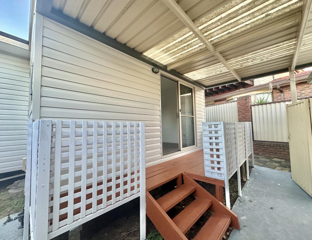 15a Concorde Pl, St Clair, NSW 2759