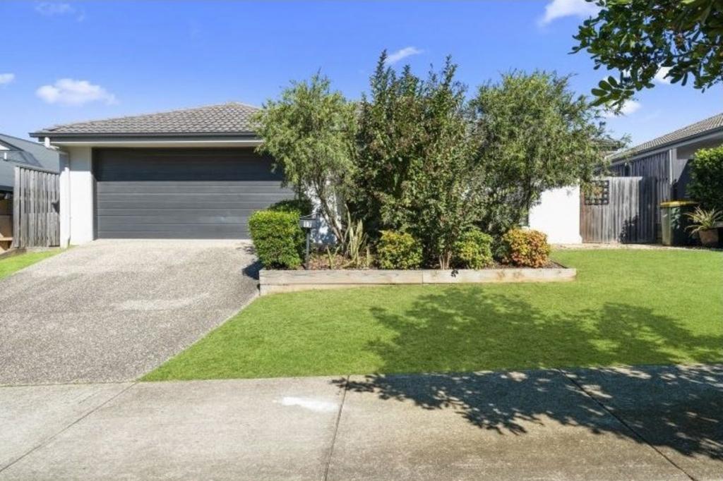 17 Toby Cl, Kallangur, QLD 4503