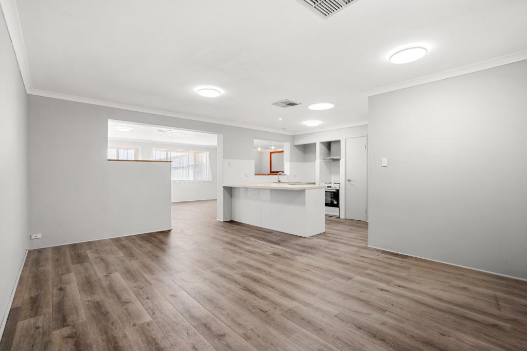 29a Casuarina Dr, Halls Head, WA 6210