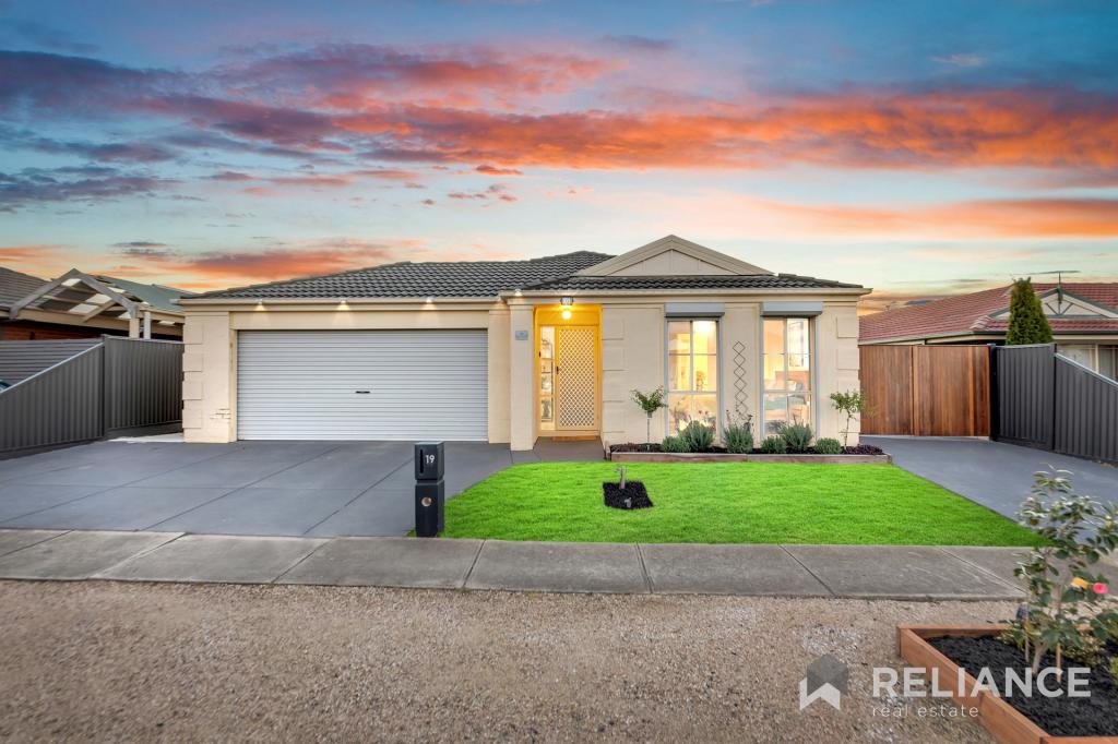 19 Minstrel Cl, Wyndham Vale, VIC 3024