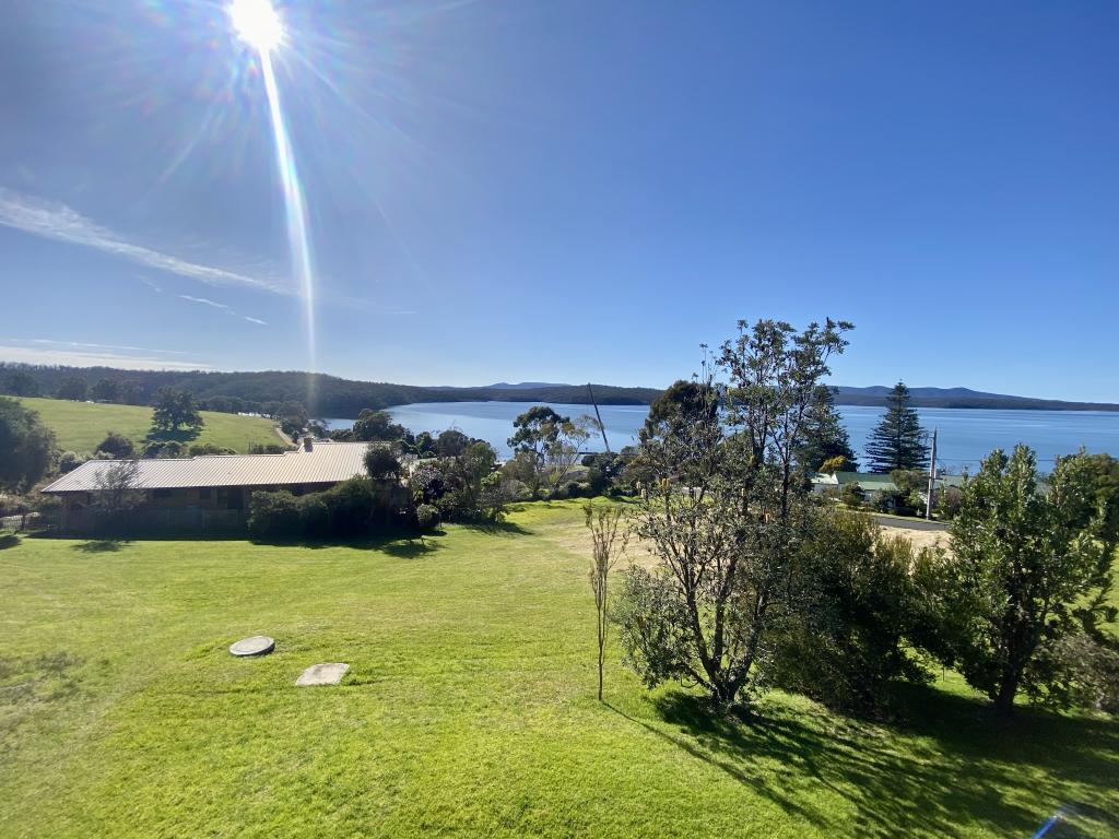 43 Karbeethong Rd, Mallacoota, VIC 3892