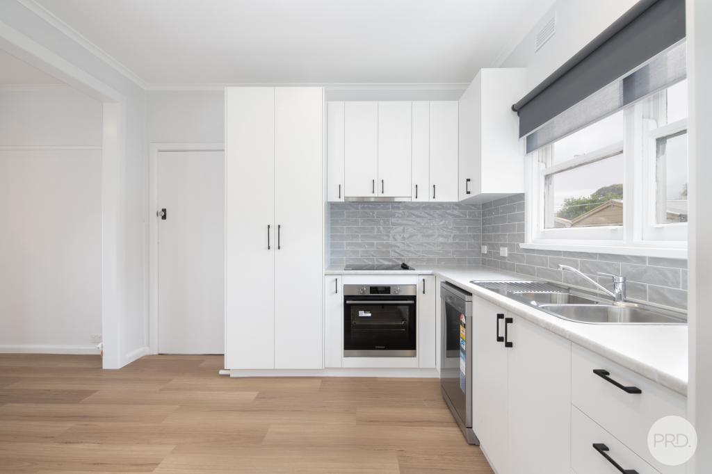 21 Yarrowee St, Sebastopol, VIC 3356