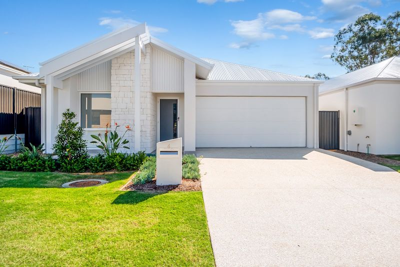 4 Begonia St, Deebing Heights, QLD 4306