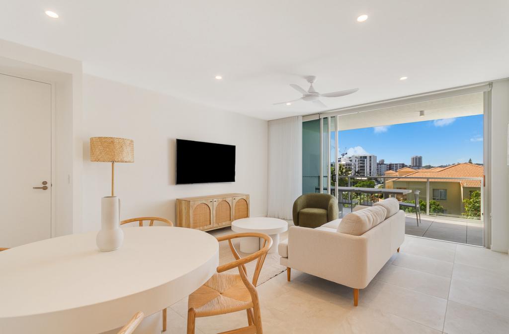305/1 Tenth Ave, Palm Beach, QLD 4221