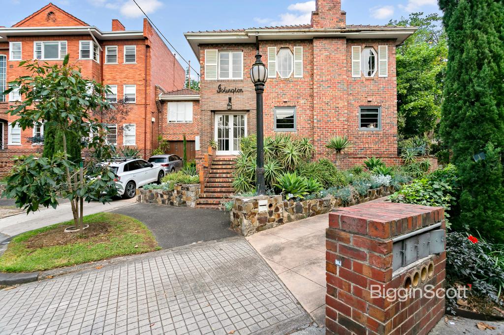 21 St Leonards Ct, South Yarra, VIC 3141