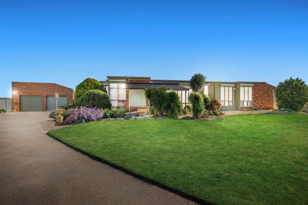 325 Duncans Rd, Werribee South, VIC 3030