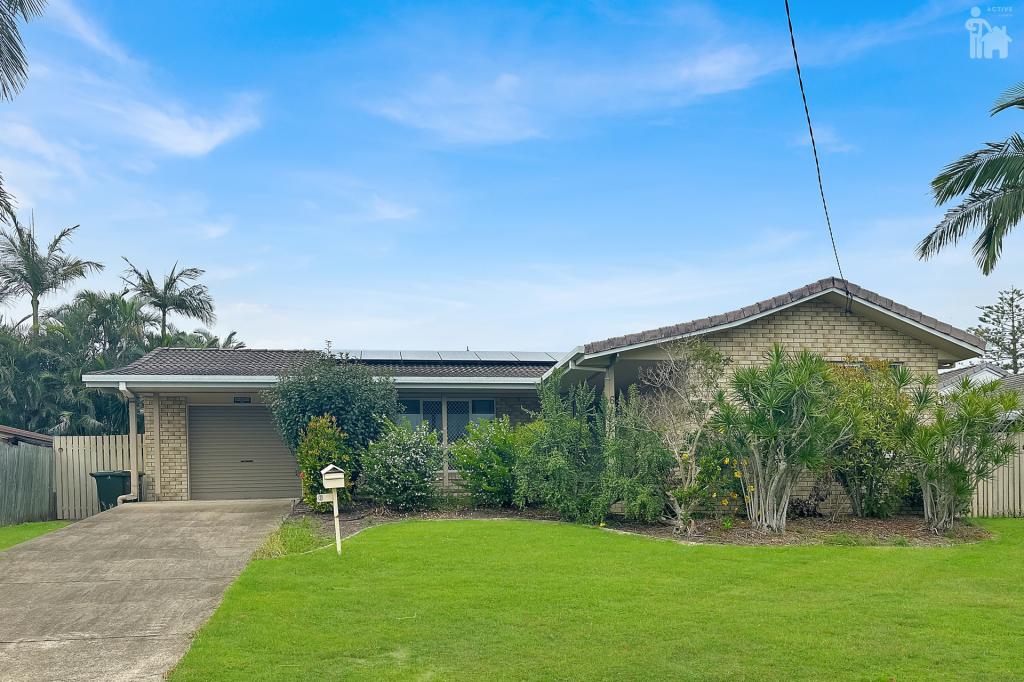 6 PARKWAY DR, SCARNESS, QLD 4655