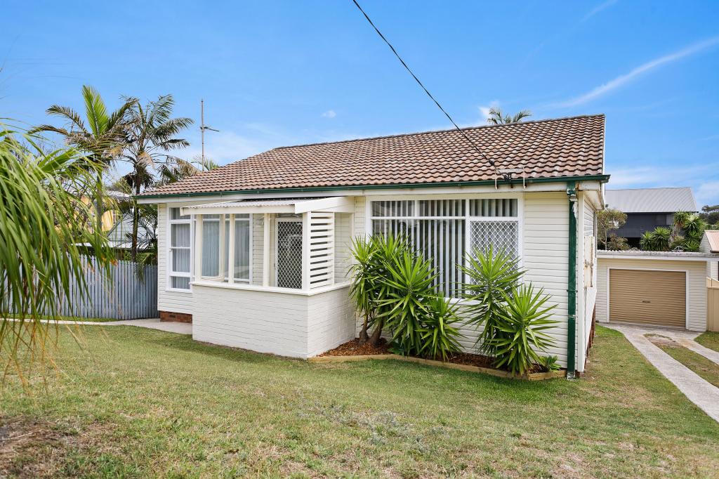 104 Little Lake Cres, Warilla, NSW 2528
