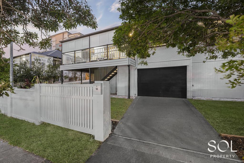 13 CURWEN TCE, CHERMSIDE, QLD 4032
