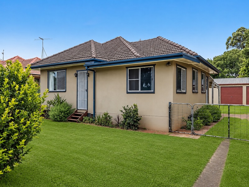 439 Tor St, Newtown, QLD 4350